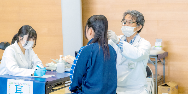 巡回健診 耳鼻科の様子